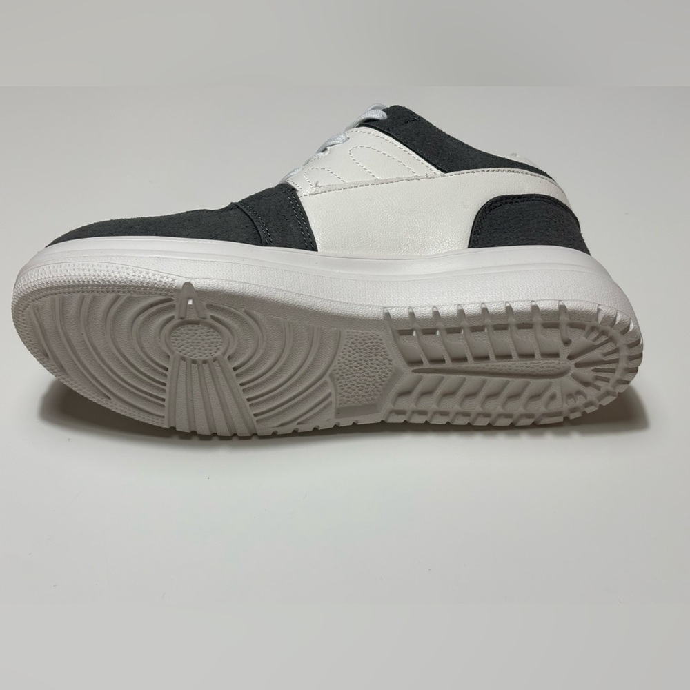 AXELS Black and White Men's Sneakers - Picture 4 of 10